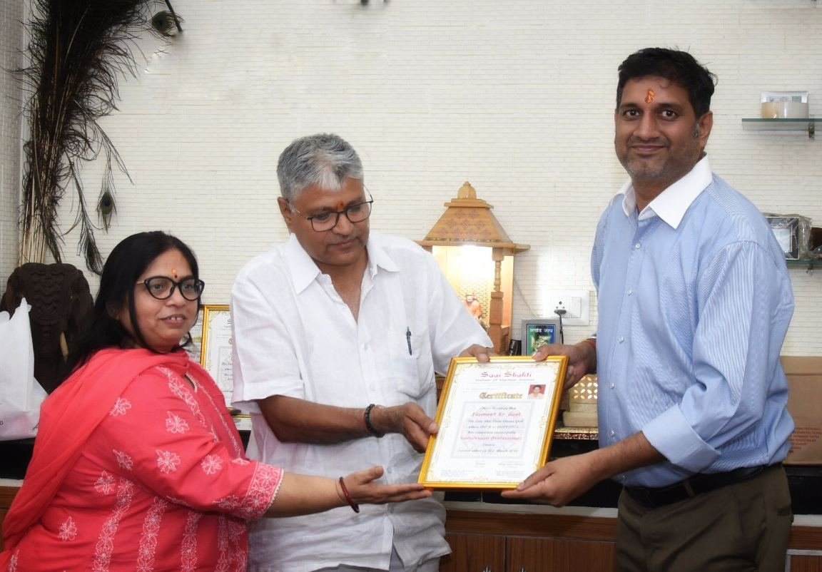 Certificate Presentation Ceremony – Vastu